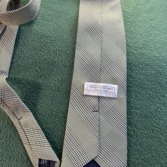 Vintage Masters Golf Tournament Neck Tie from Augusta National 100% Silk - Picture 2 of 5